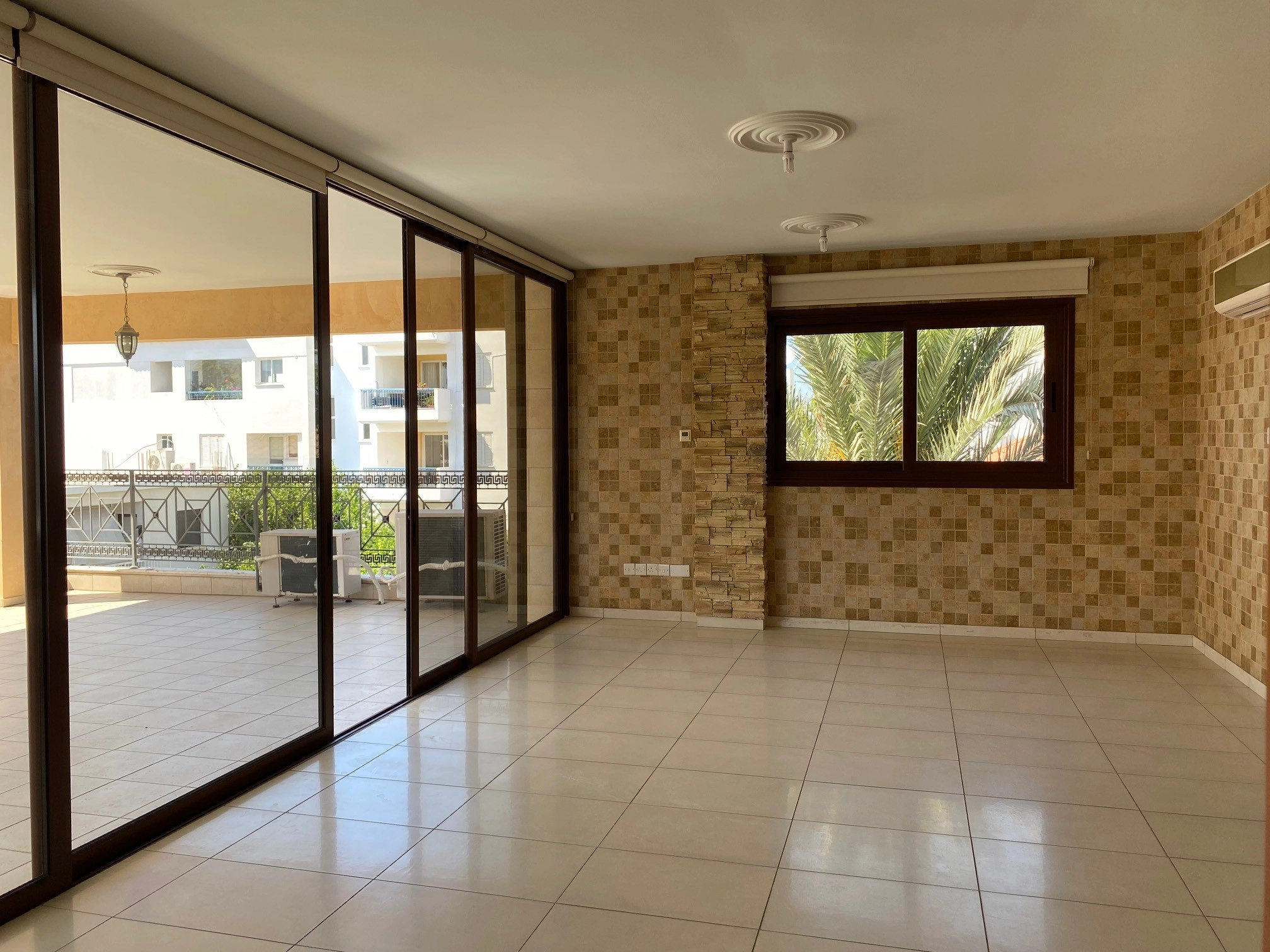 4 Bedroom Apartment for Rent in Engomi, Nicosia District