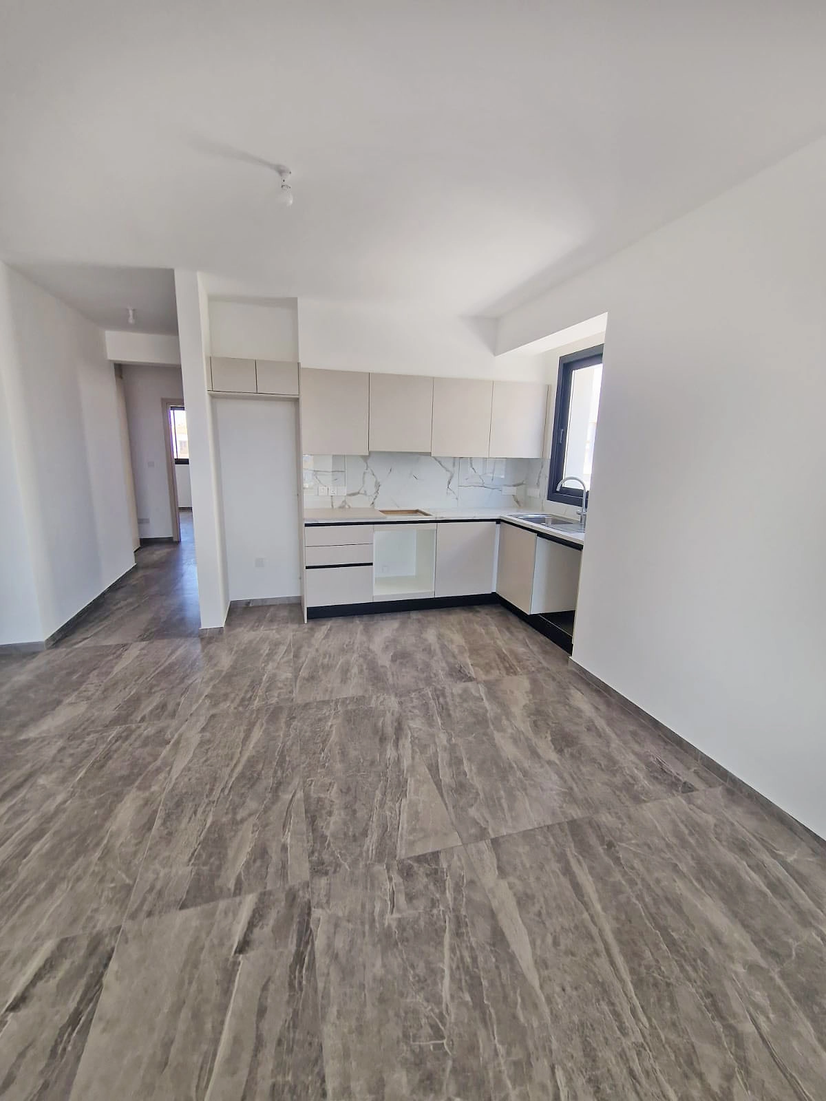 2 Bedroom Apartment for Sale in Larnaca – Sotiros