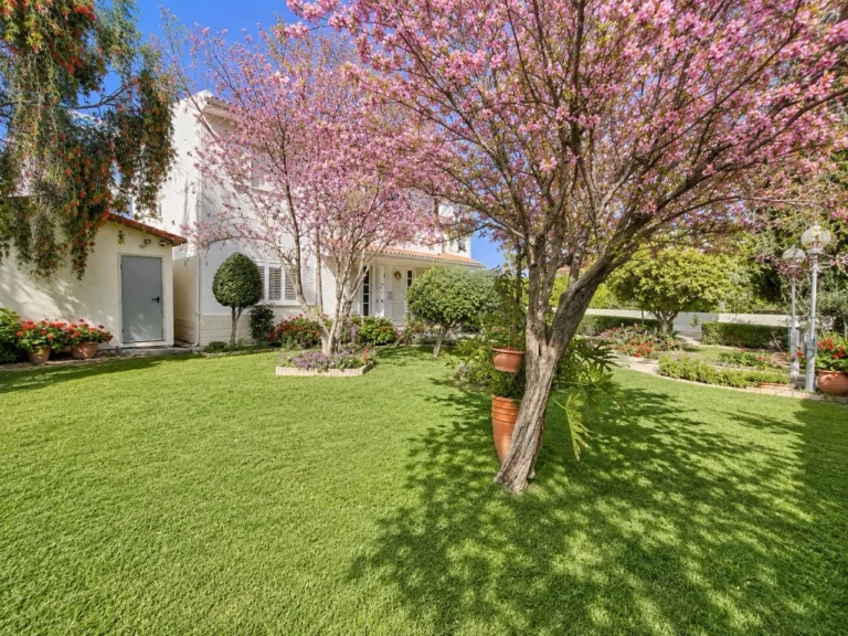 4 Bedroom House for Sale in Strovolos, Nicosia District
