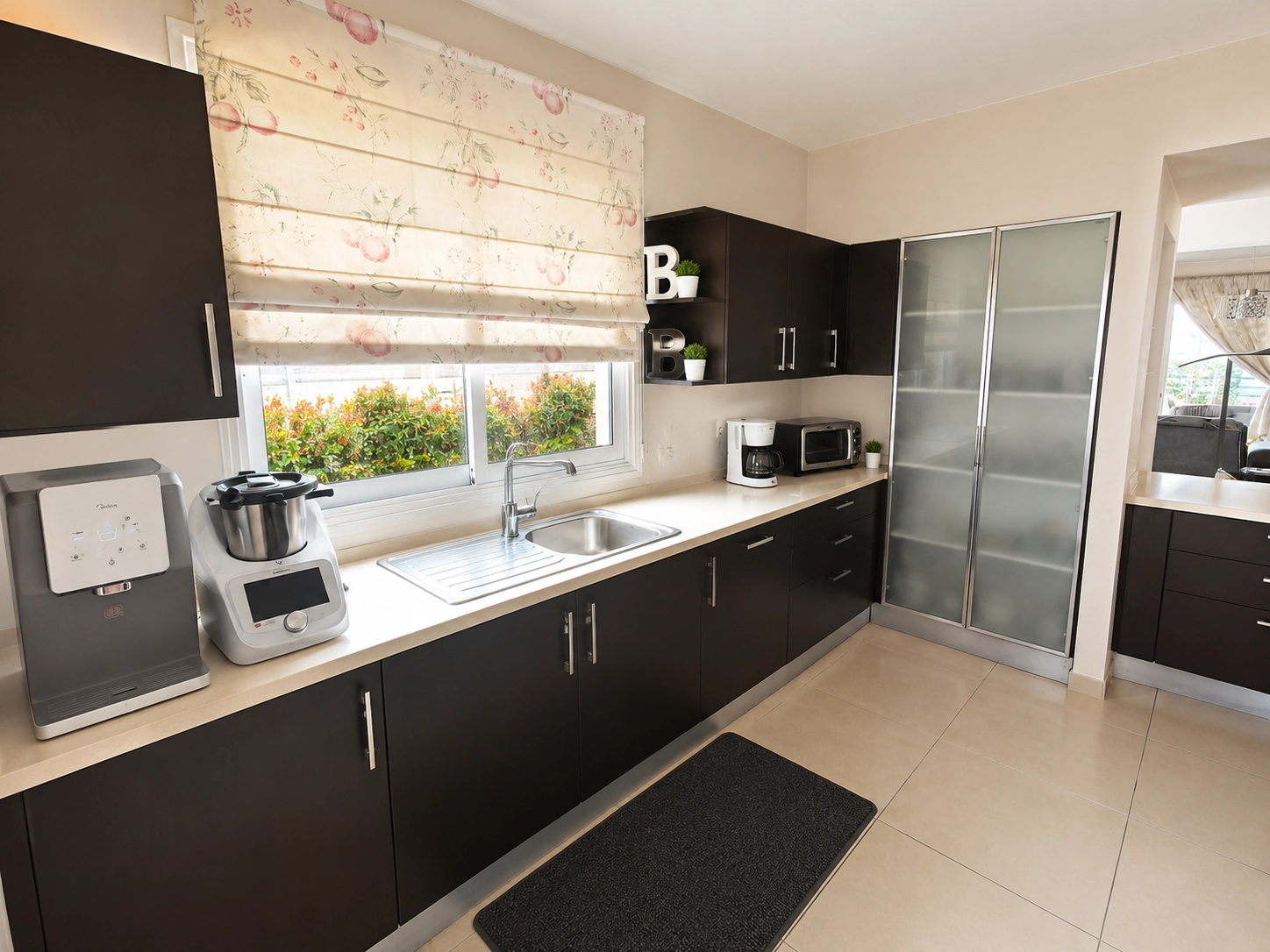 4 Bedroom Apartment for Sale