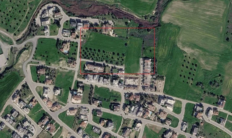 545m² Plot for Sale