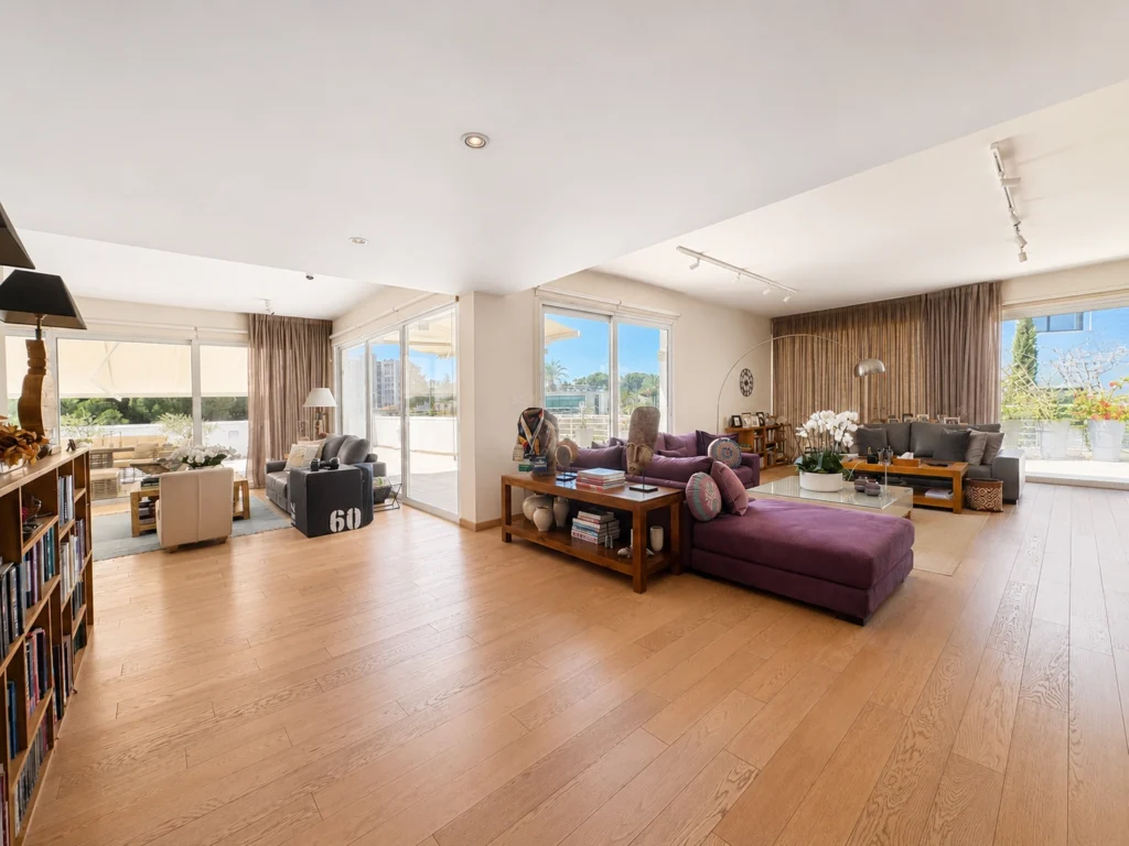 3 Bedroom Apartment for Sale