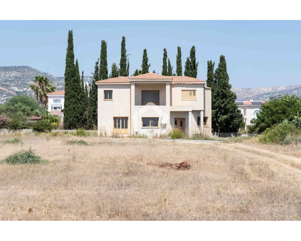 5 Bedroom House for Sale in Pegeia, Paphos District