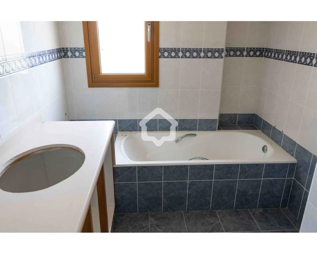 5 Bedroom House for Sale in Pegeia, Paphos District