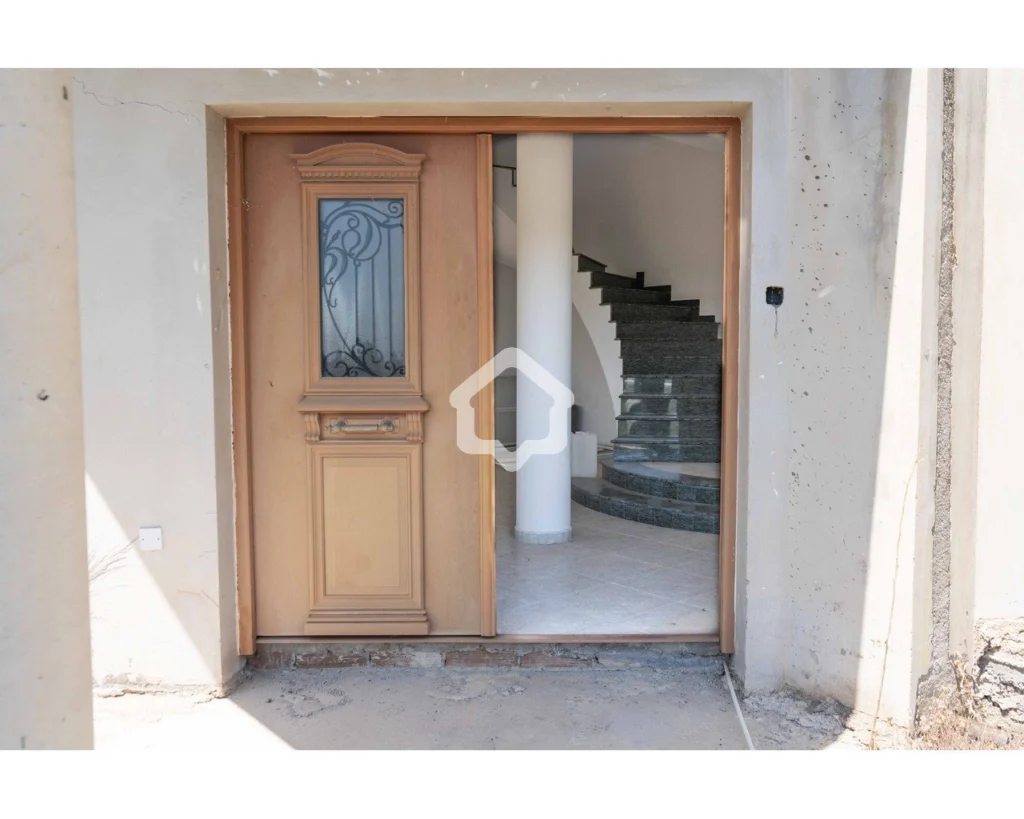 5 Bedroom House for Sale in Pegeia, Paphos District