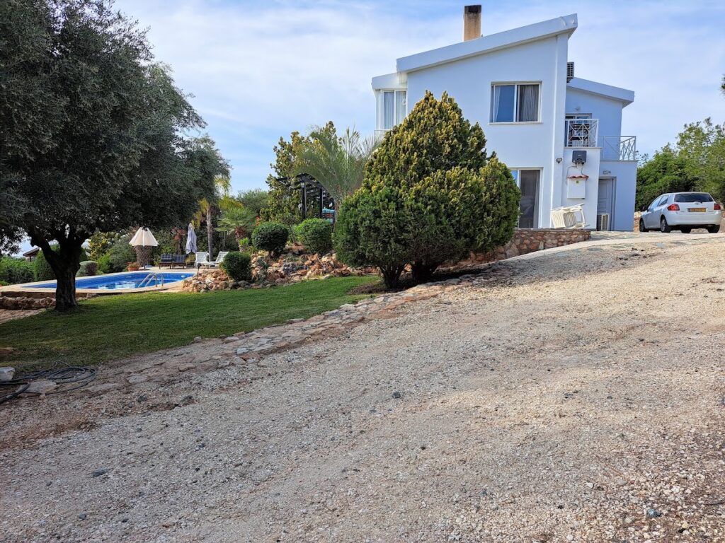 5 Bedroom House for Sale in Pegeia, Paphos District