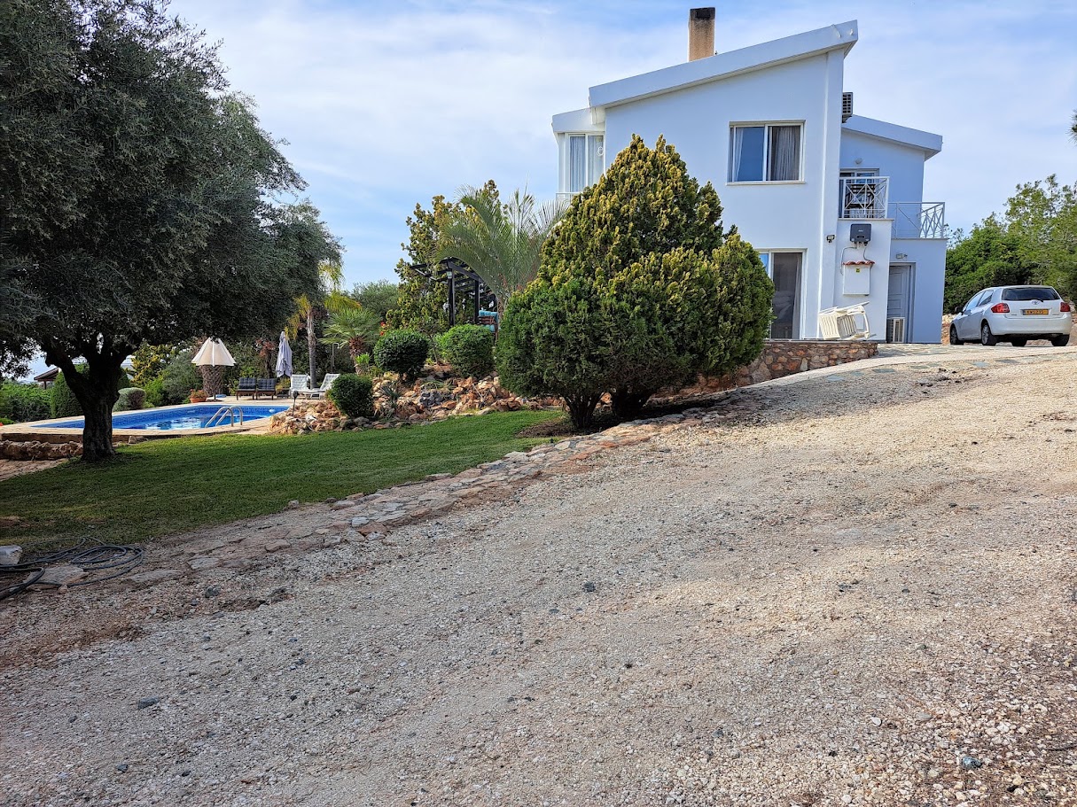 5 Bedroom House for Sale in Pegeia, Paphos District