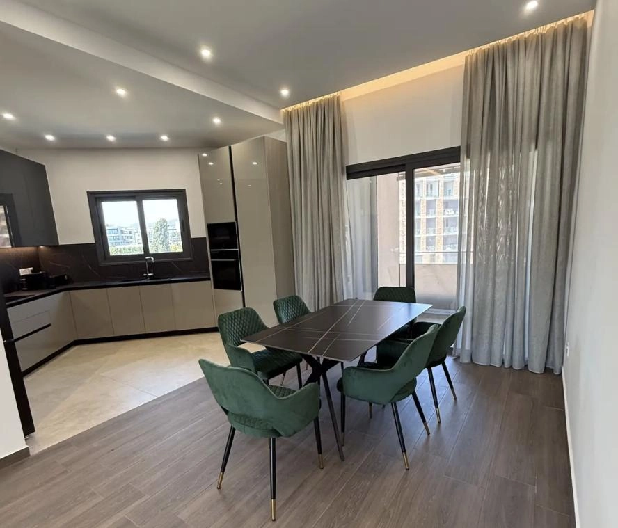 3 Bedroom Apartment for Rent in Germasogeia, Limassol District