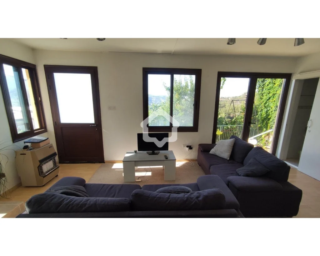 2 Bedroom House for Sale in Agros, Limassol District