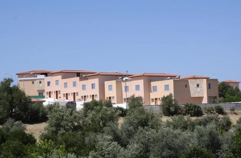 Cheap Houses and Villas for Sale Paphos up to 300000 euro