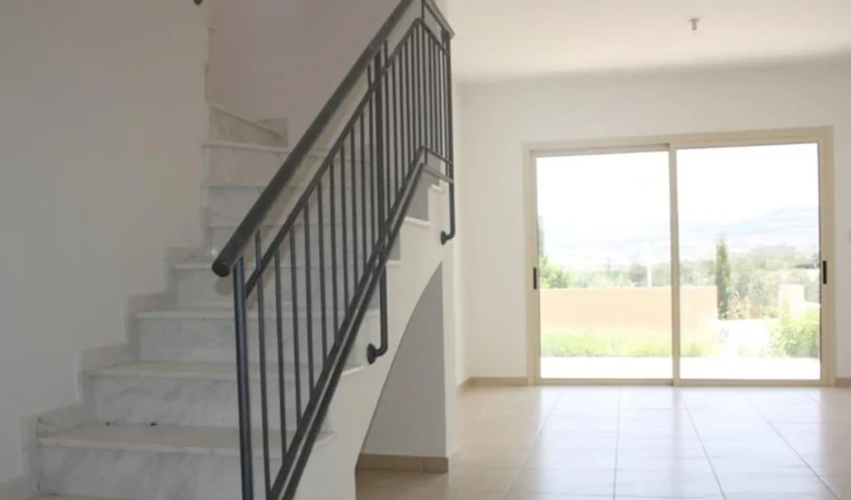 Cheap Houses and Villas for Sale Paphos up to 300000 euro