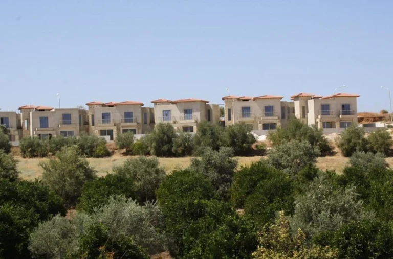 Cheap Houses and Villas for Sale Paphos up to 300000 euro