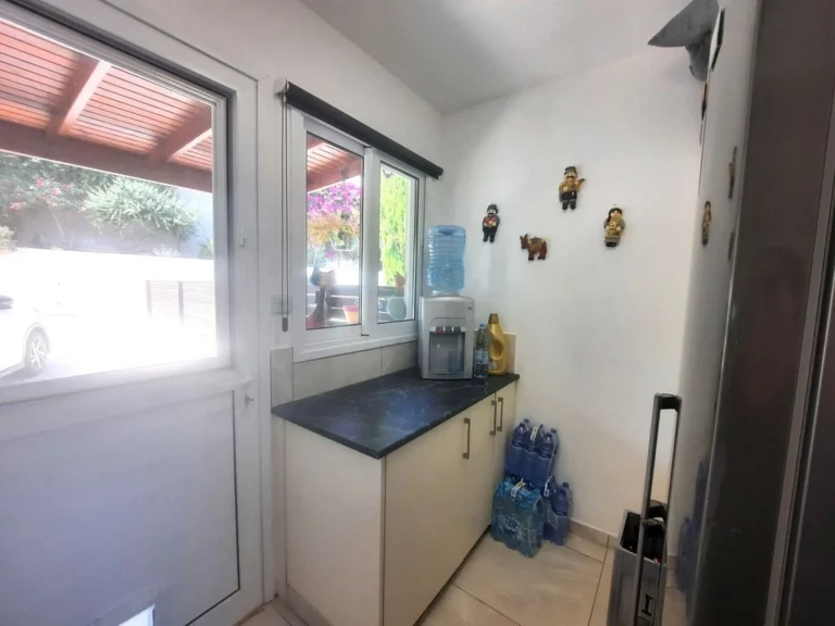 Cheap Houses and Villas for Sale Paphos up to 300000 euro