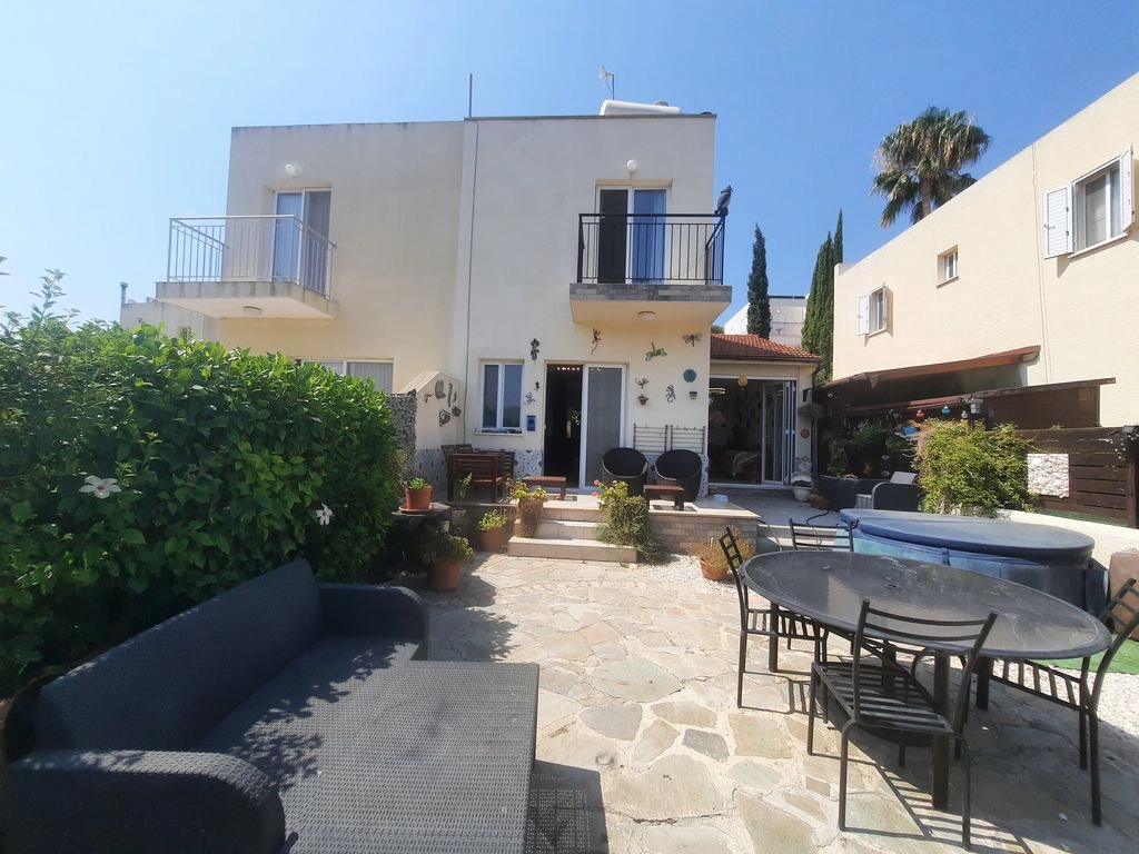 2 Bedroom House for Sale in Goudi, Paphos District