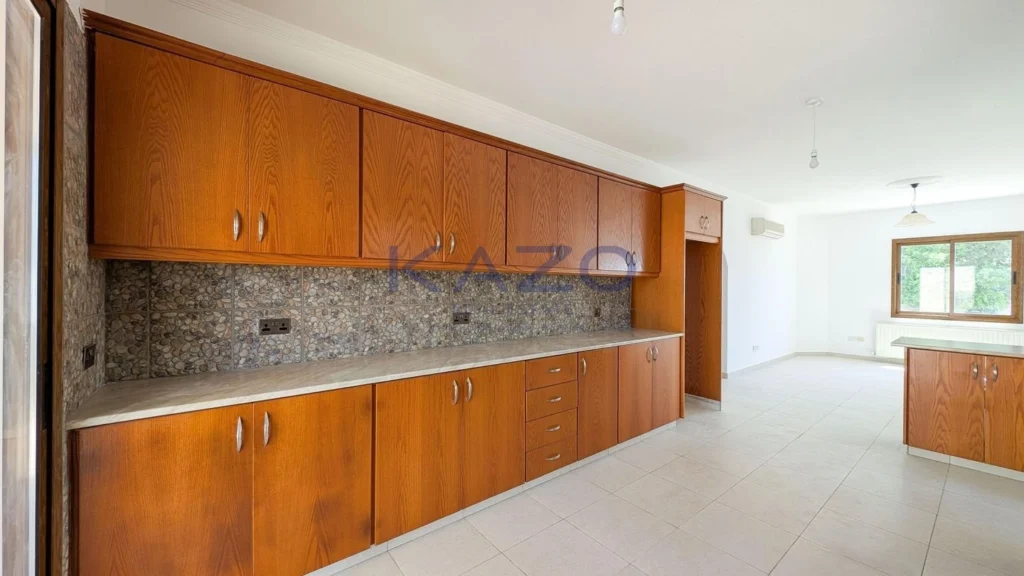 4 Bedroom House for Sale in Ineia, Paphos District