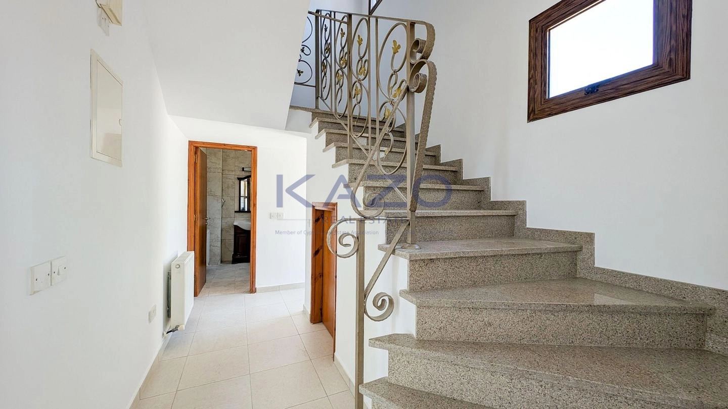 4 Bedroom House for Sale in Ineia, Paphos District
