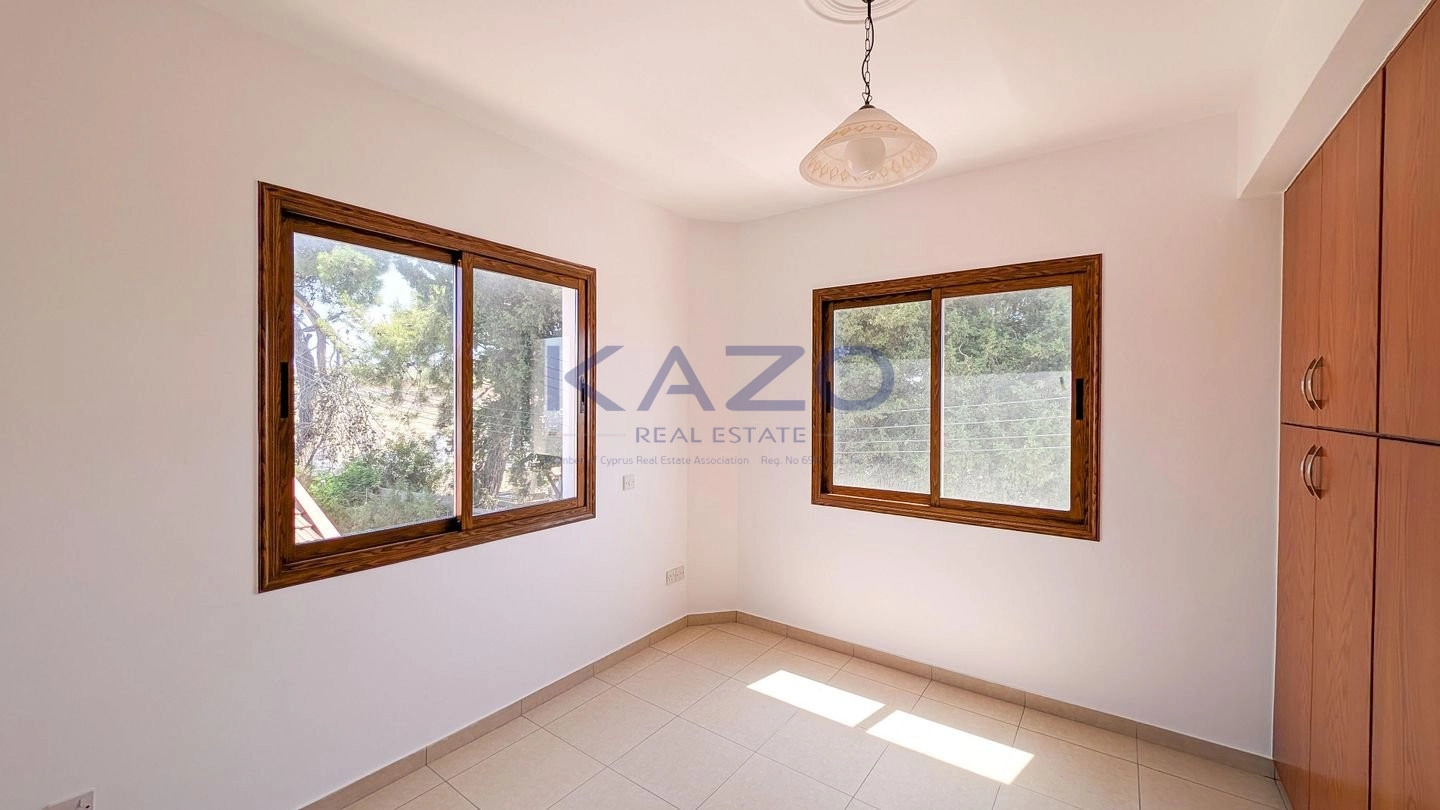 4 Bedroom House for Sale in Ineia, Paphos District