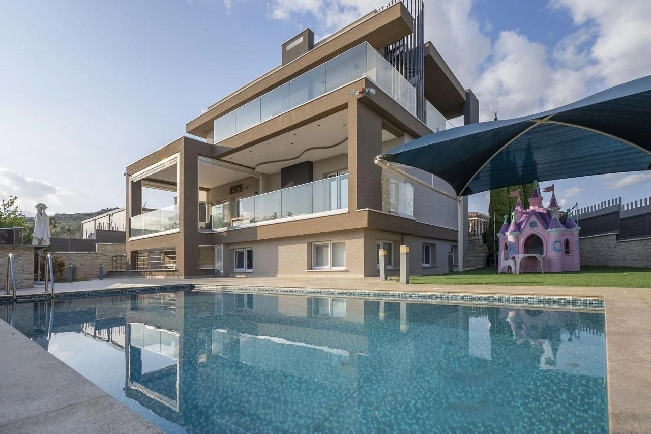5 Bedroom House for Rent in Pyrgos Lemesou, Limassol District
