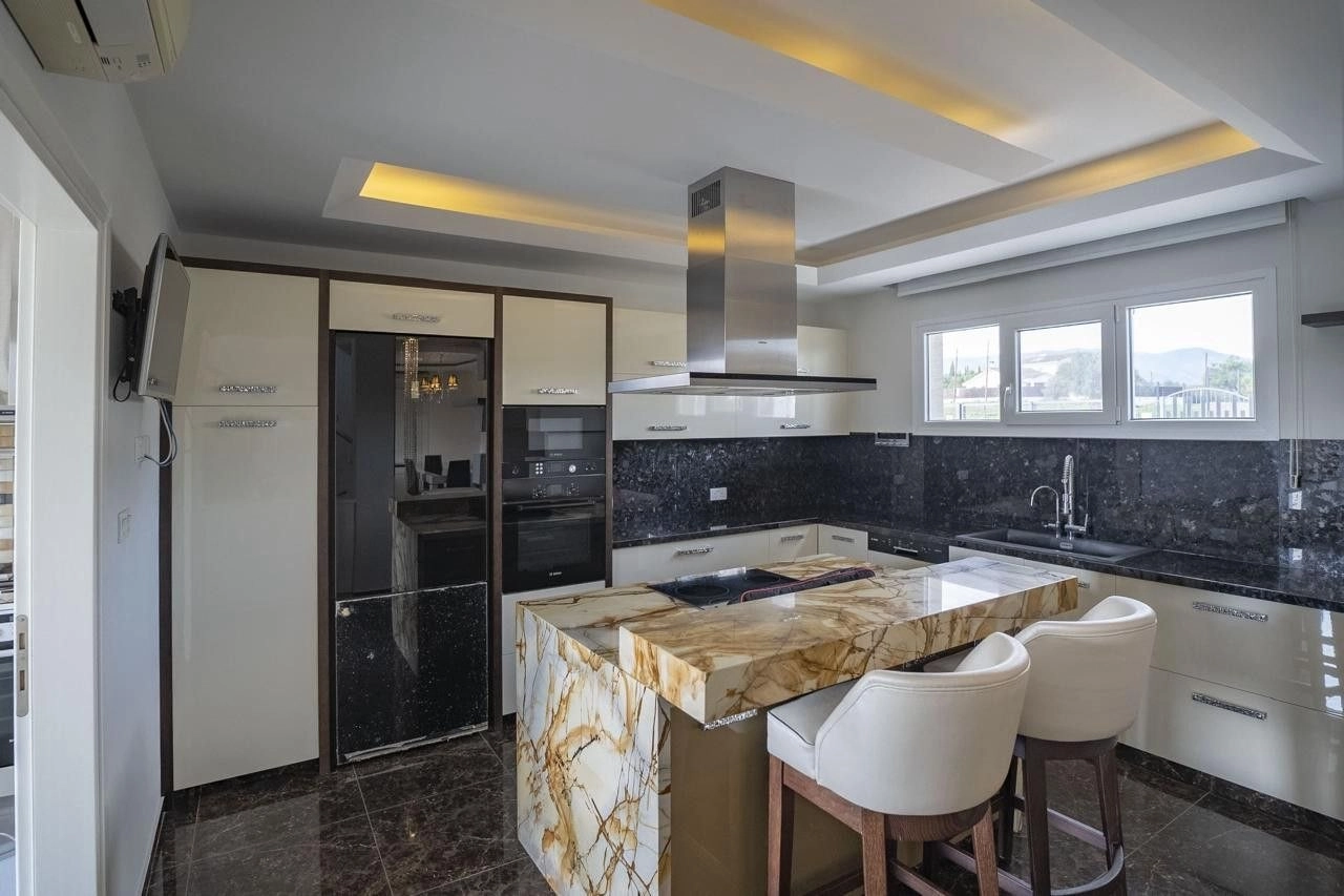 5 Bedroom House for Rent in Pyrgos Lemesou, Limassol District