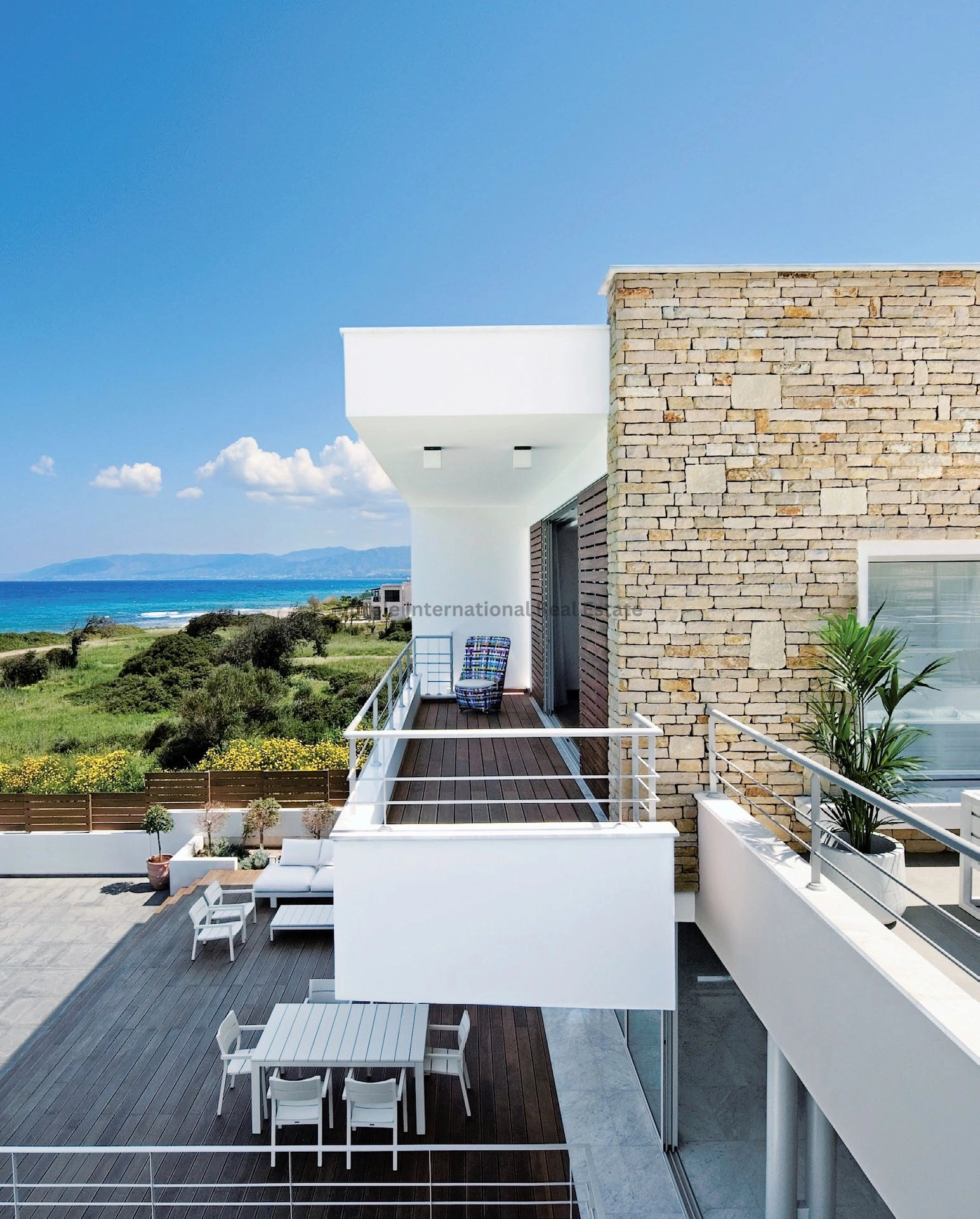 4 Bedroom House for Sale in Latchi (Lakki / Latsi), Paphos District
