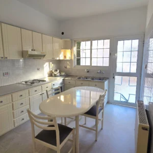 1 Bedroom House for Rent in Kato Polemidia, Limassol District