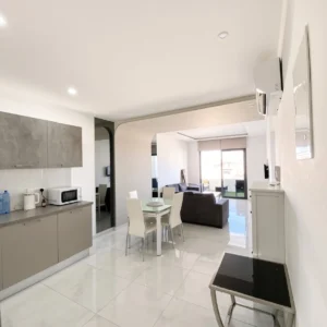 2 Bedroom Apartment for Rent in Larnaca – Finikoudes