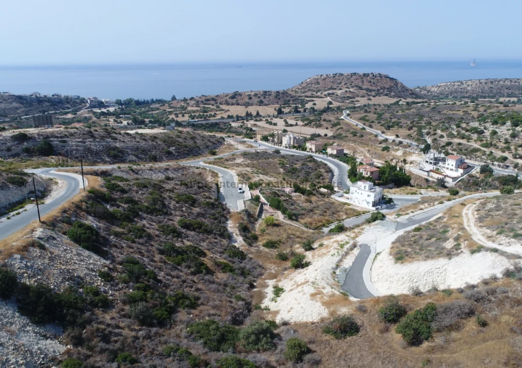 5,600m² Plot for Sale in Agios Tychonas, Limassol District