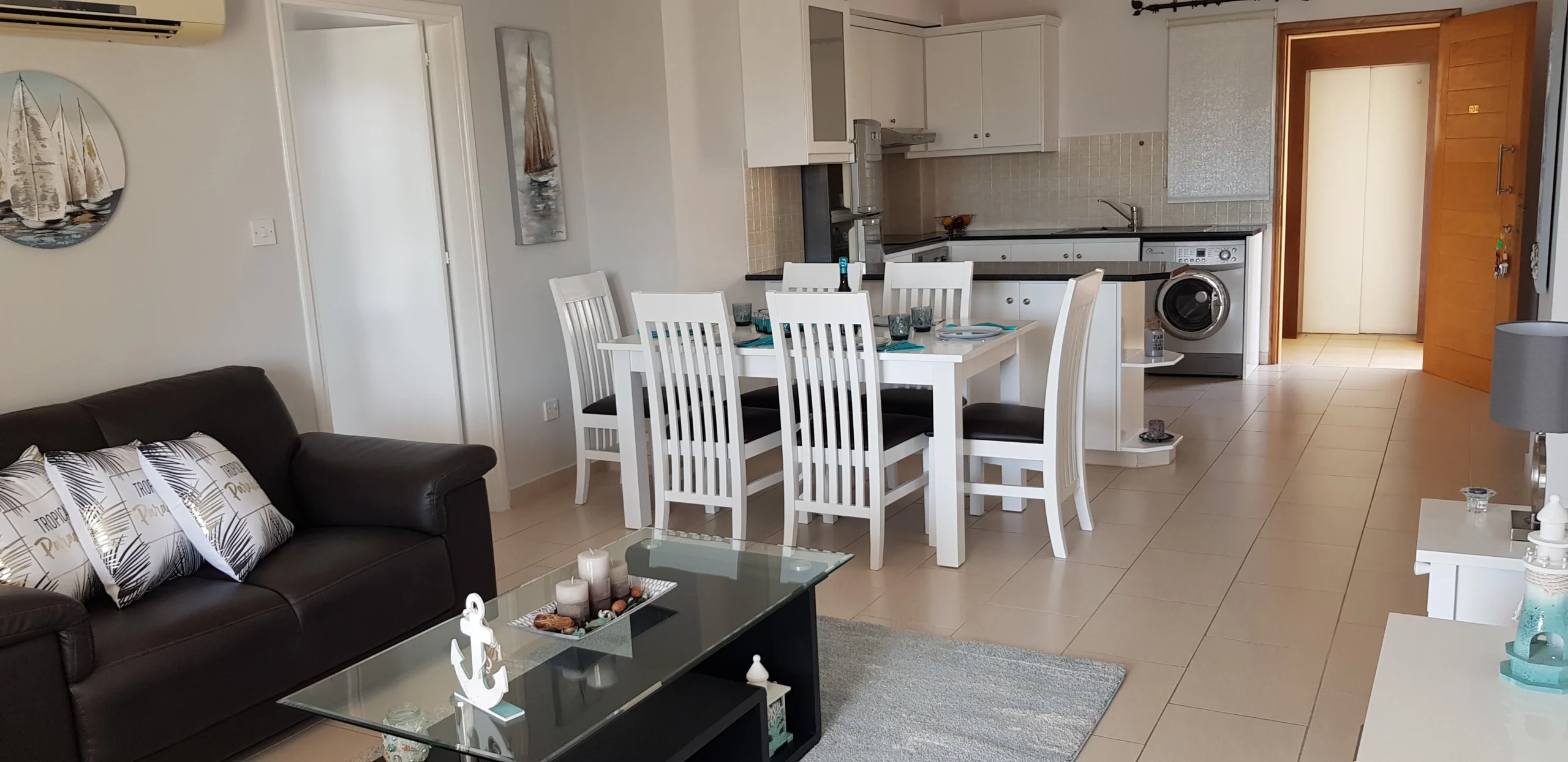 3 Bedroom Apartment for Sale in Tombs Of the Kings, Paphos District
