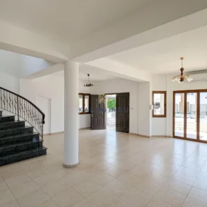 4 Bedroom House for Sale in Aradippou, Larnaca District