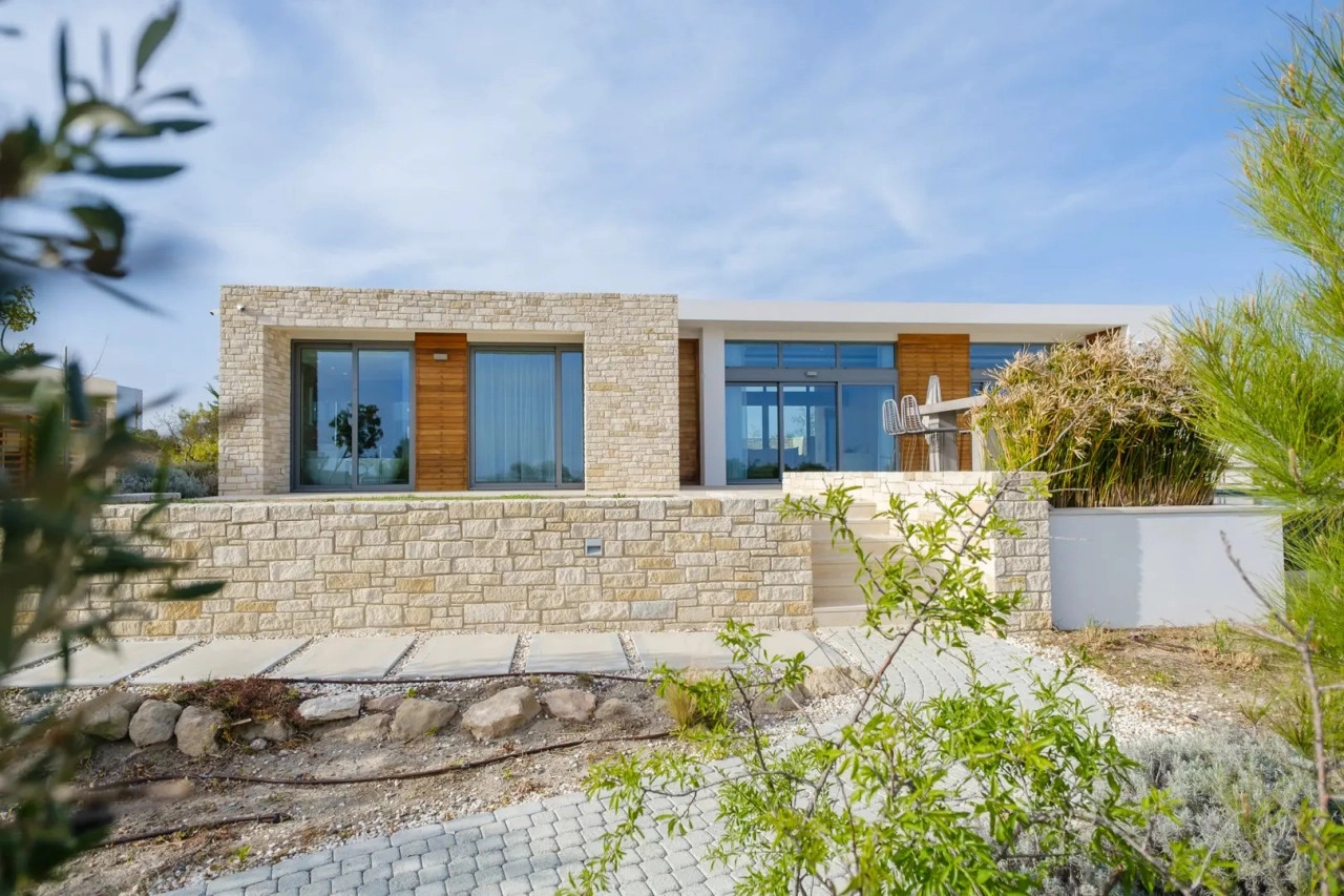 3 Bedroom House for Sale in Minthis, Paphos District