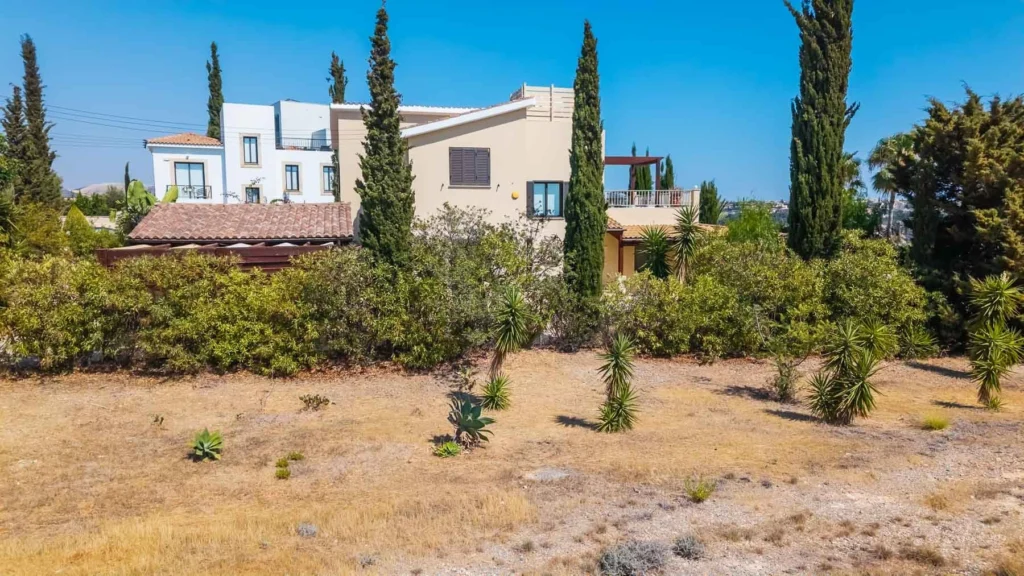 1,275m² Plot for Sale in Kouklia, Paphos District