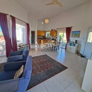 3 Bedroom House for Sale in Polemi, Paphos District
