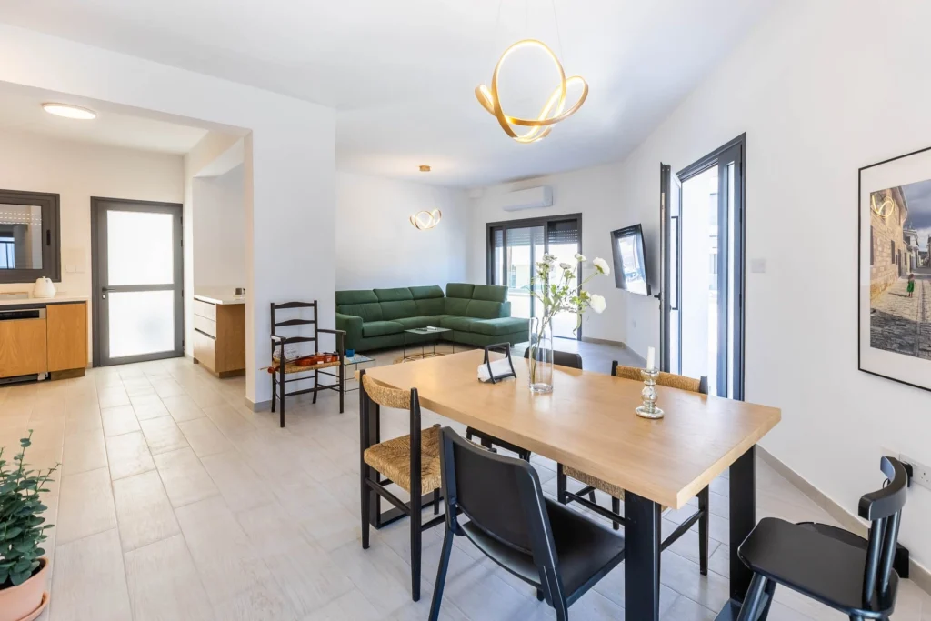 4 Bedroom House for Sale in Limassol – Kapsalos