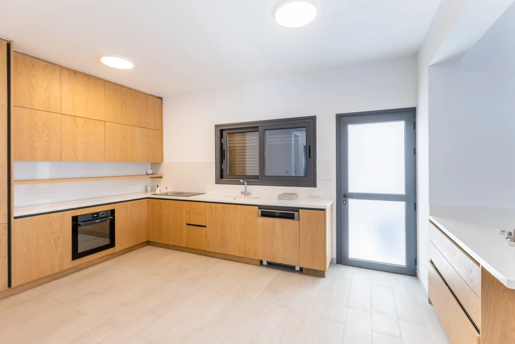 4 Bedroom House for Sale in Limassol – Kapsalos