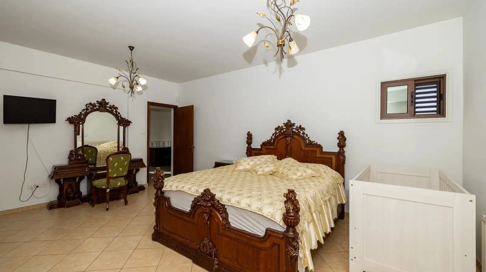 5 Bedroom House for Sale in Kiti, Larnaca District