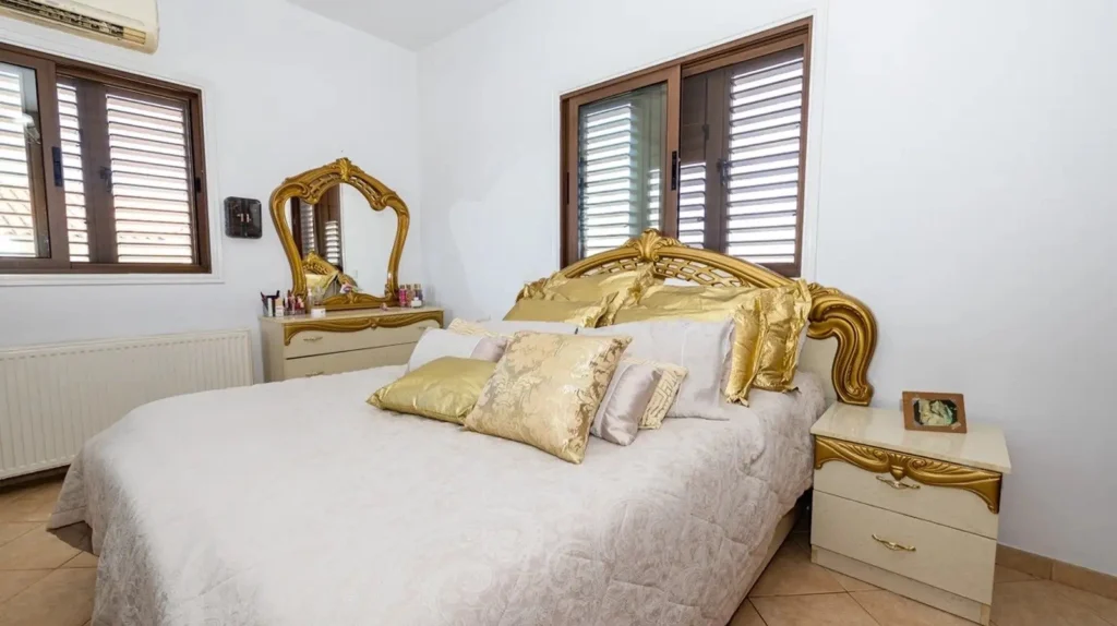5 Bedroom House for Sale in Kiti, Larnaca District