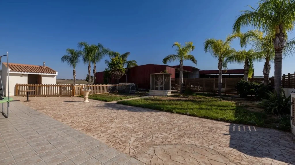 5 Bedroom House for Sale in Kiti, Larnaca District