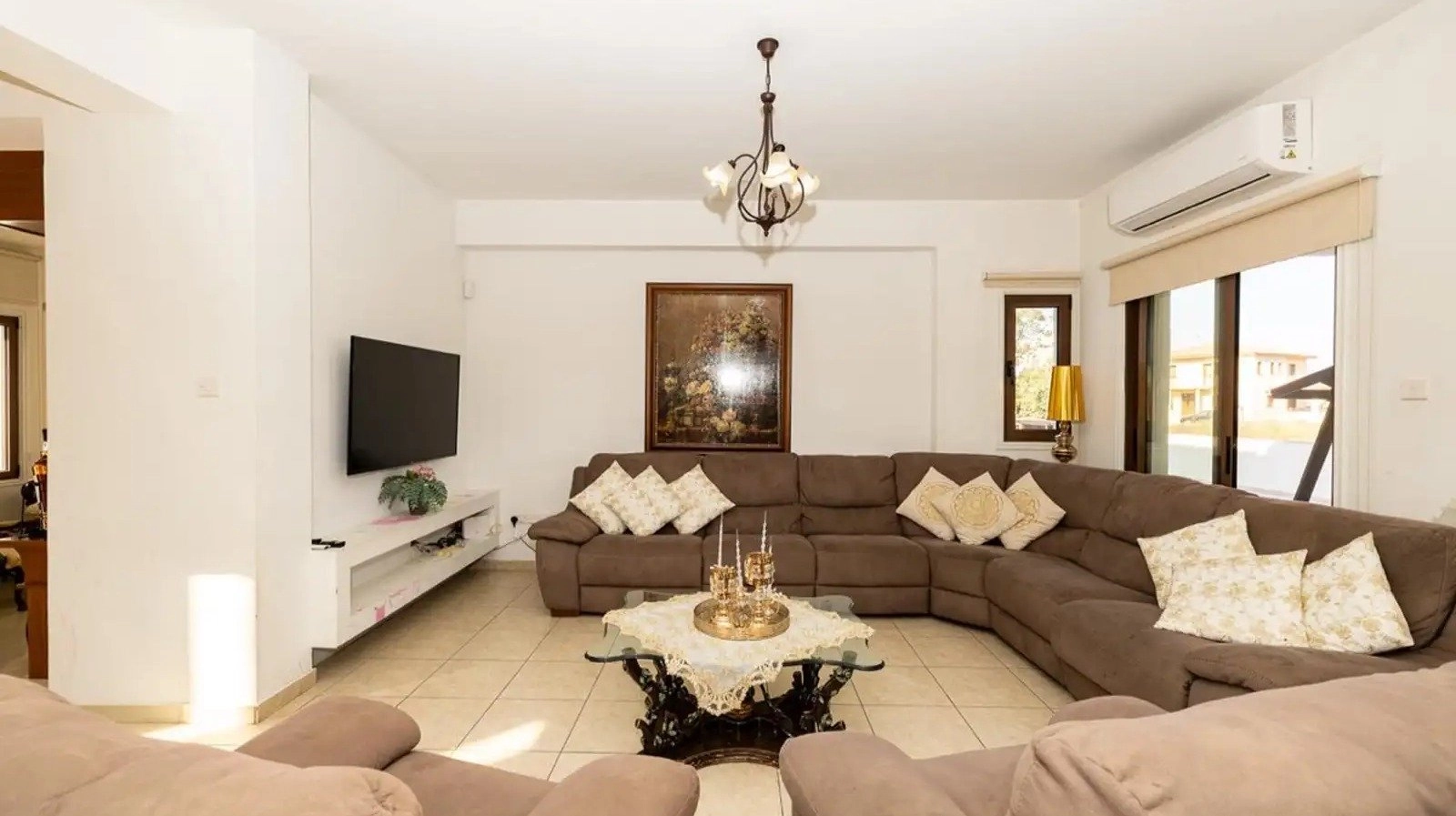 5 Bedroom House for Sale in Kiti, Larnaca District