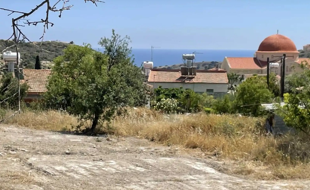 3,825m² Plot for Sale in Agios Tychonas, Limassol District