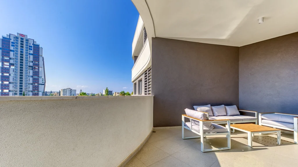 2 Bedroom Apartment for Rent in Potamos Germasogeias, Limassol District