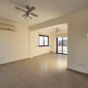 3 Bedroom House for Sale in Pervolia Larnacas