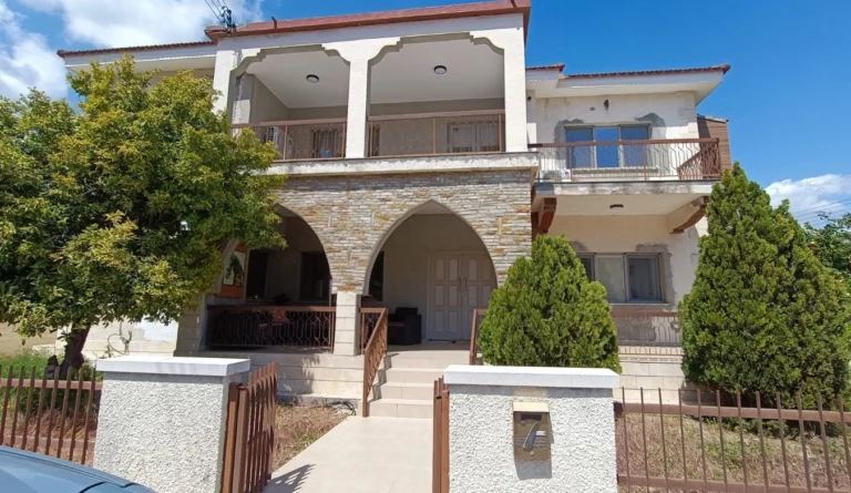 6+ Bedroom House for Sale in Aradippou, Larnaca District