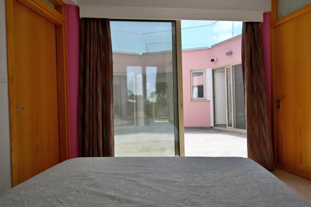 5 Bedroom House for Sale in Kathikas, Paphos District