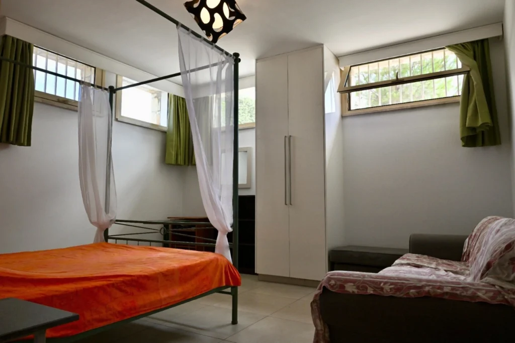 5 Bedroom House for Sale in Kathikas, Paphos District