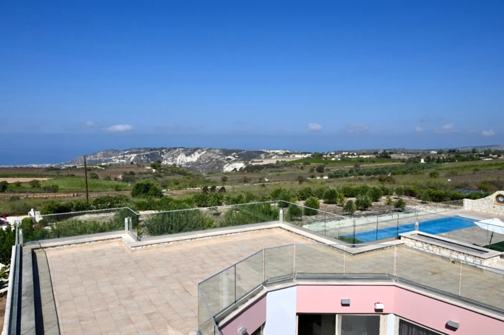 5 Bedroom House for Sale in Kathikas, Paphos District