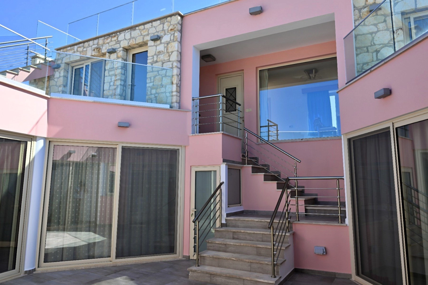 5 Bedroom House for Sale in Kathikas, Paphos District
