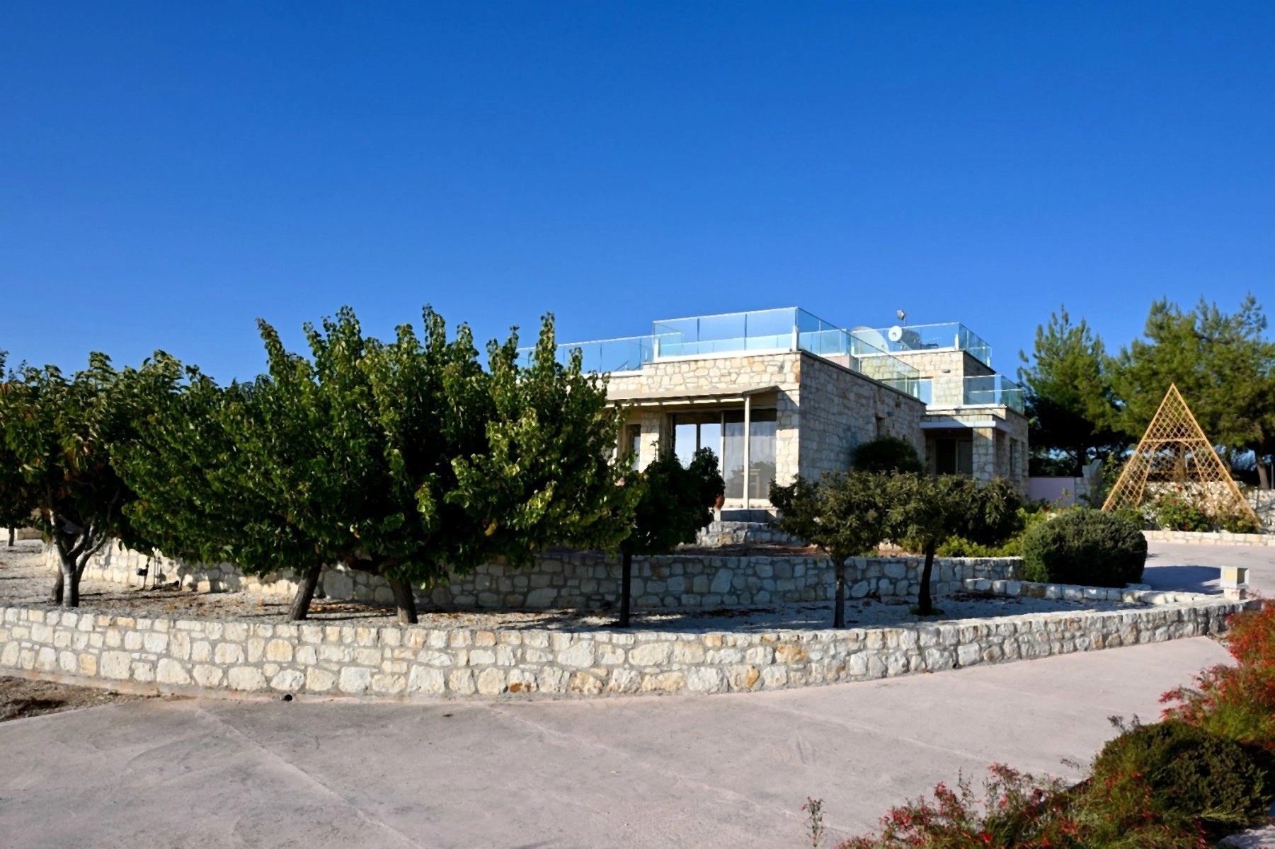5 Bedroom House for Sale in Kathikas, Paphos District