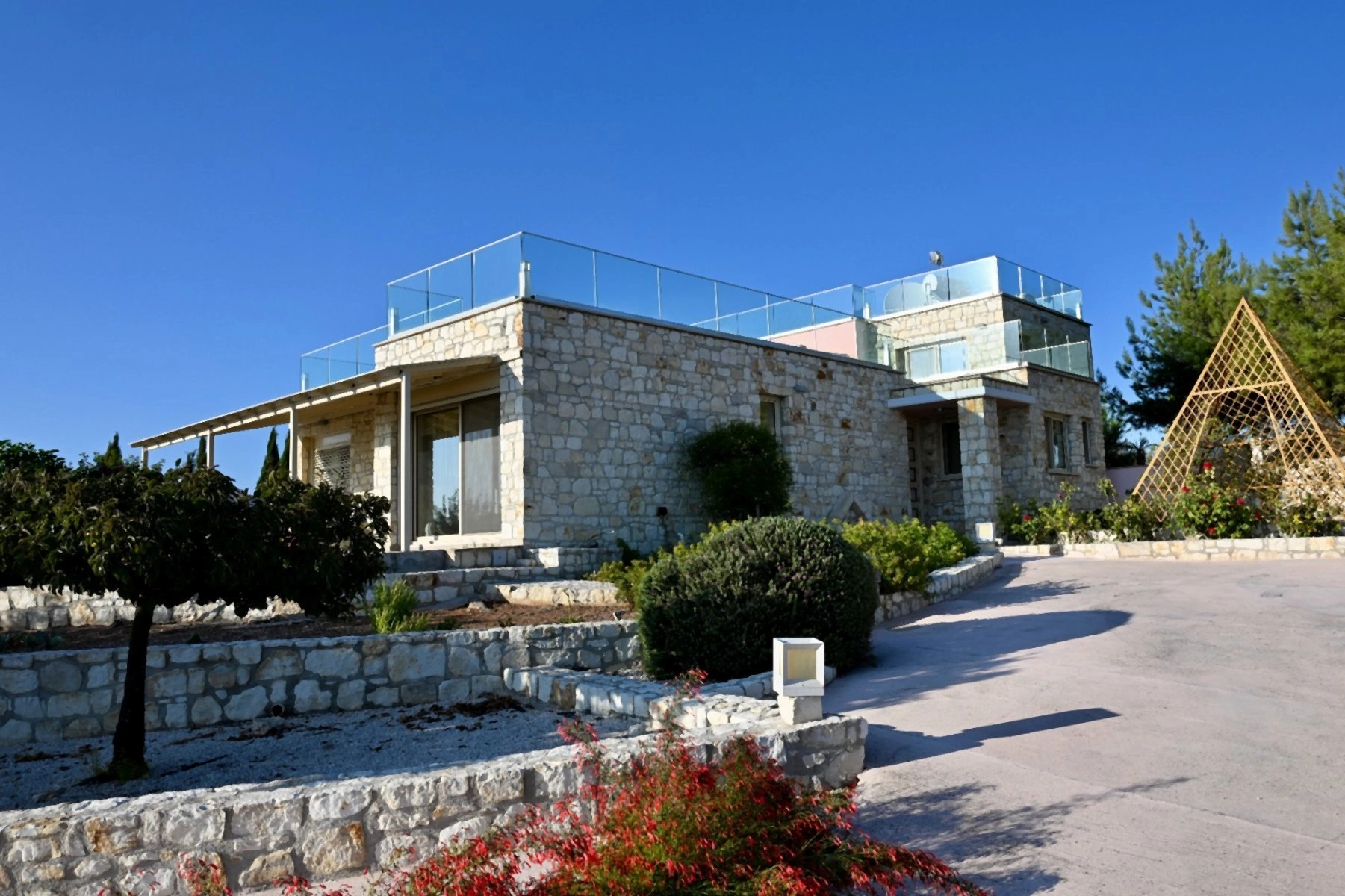 5 Bedroom House for Sale in Kathikas, Paphos District