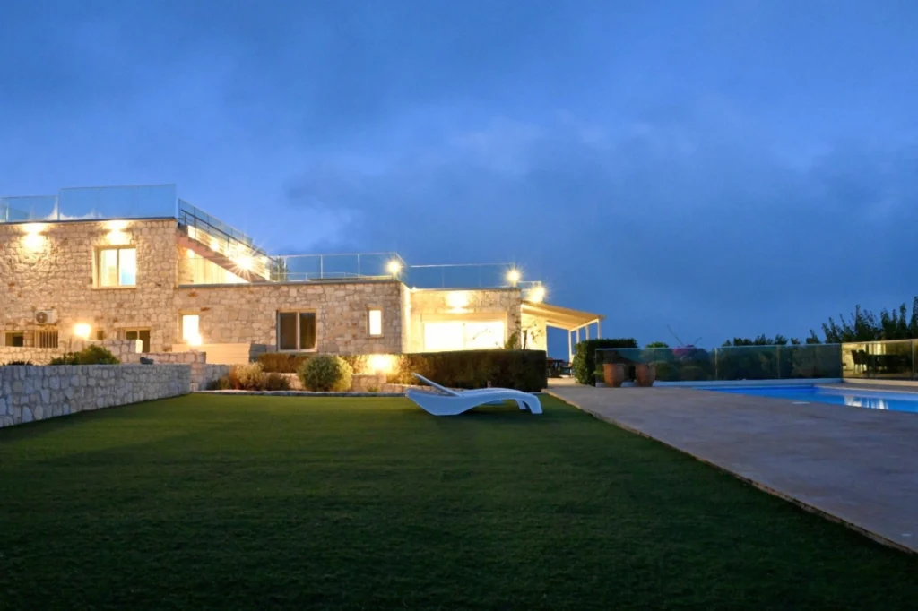 5 Bedroom House for Sale in Kathikas, Paphos District