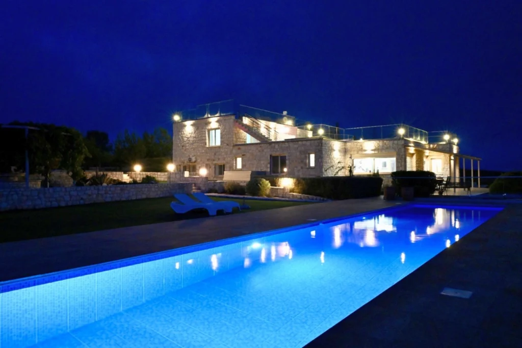 5 Bedroom House for Sale in Kathikas, Paphos District